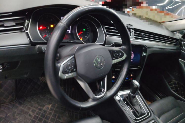 Used Volkswagen Magotan 2020 330TSI DSG Leading Model Steering Wheel