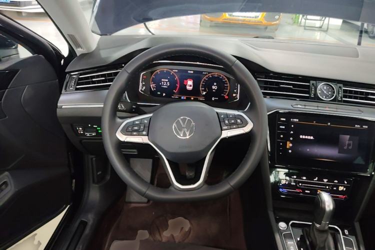Used Volkswagen Magotan 2020 330TSI DSG Luxury Edition Steering Wheel