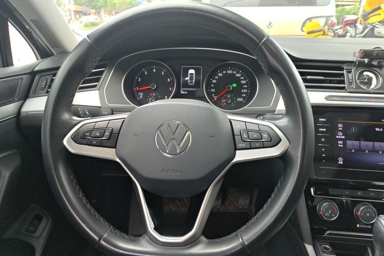 Used Volkswagen Magotan 2020 280TSI DSG Comfort Edition Steering Wheel