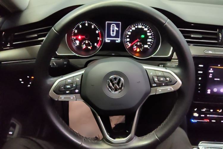 Used Volkswagen Magotan 2020 330TSI DSG Leading Model Steering Wheel