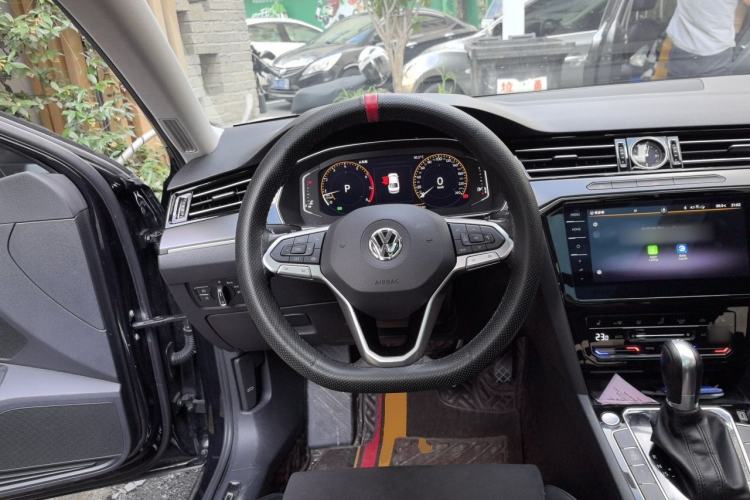Used Volkswagen Magotan 2020 330TSI DSG Luxury Edition Steering Wheel