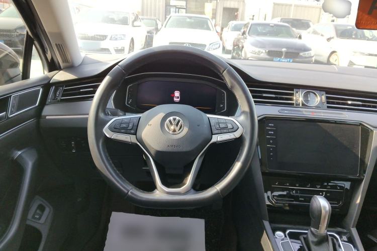 Used Volkswagen Magotan 2020 330TSI DSG Luxury Edition Steering Wheel