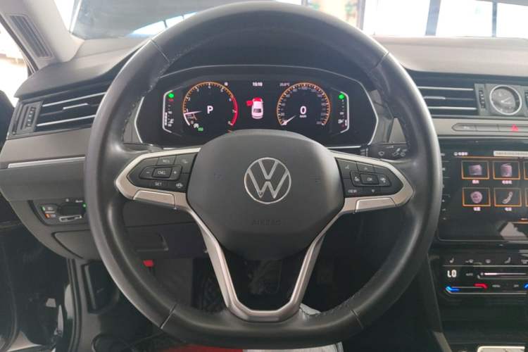 Used Volkswagen Magotan 2020 330TSI DSG Luxury Edition Steering Wheel