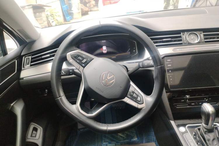 Used Volkswagen Magotan 2020 330TSI DSG Luxury Edition Steering Wheel