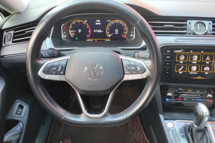 Used Volkswagen Magotan 2020 330TSI DSG Luxury Edition Steering Wheel