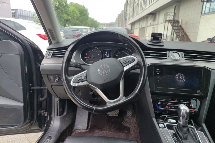 Used Volkswagen Magotan 2020 280TSI DSG Leading Edition Steering Wheel