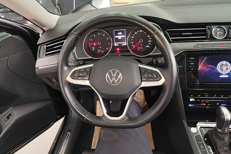Used Volkswagen Magotan 2020 330TSI DSG Leading Model Steering Wheel