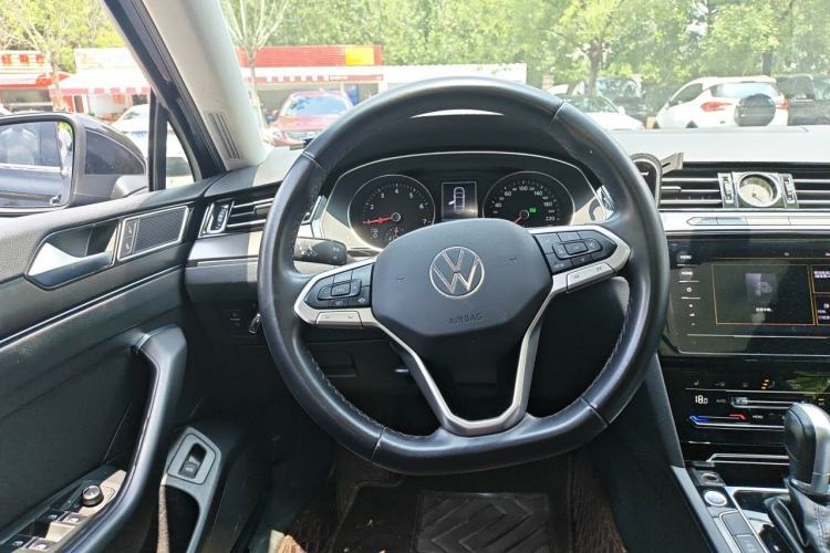 Used Volkswagen Magotan 2020 330TSI DSG Leading Model Steering Wheel