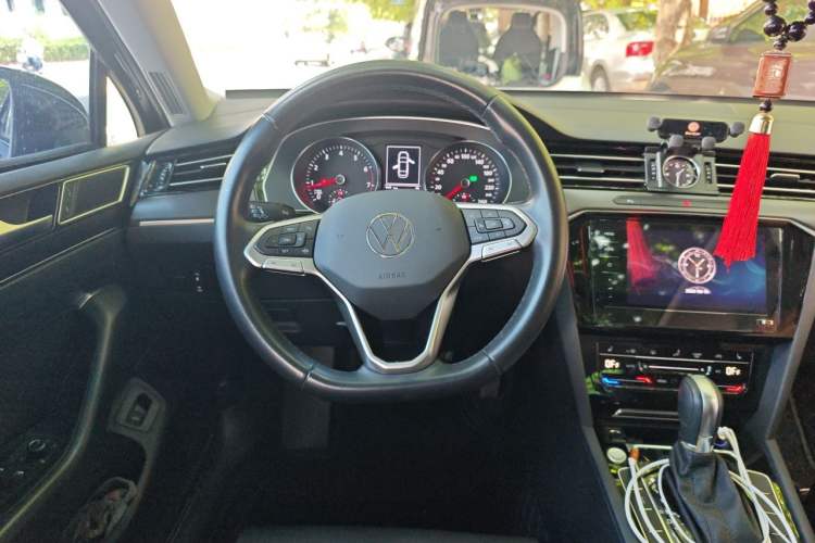 Used Volkswagen Magotan 2020 330TSI DSG Leading Model Steering Wheel
