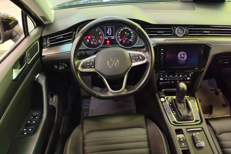 Used Volkswagen Magotan 2020 330TSI DSG Leading Model Steering Wheel