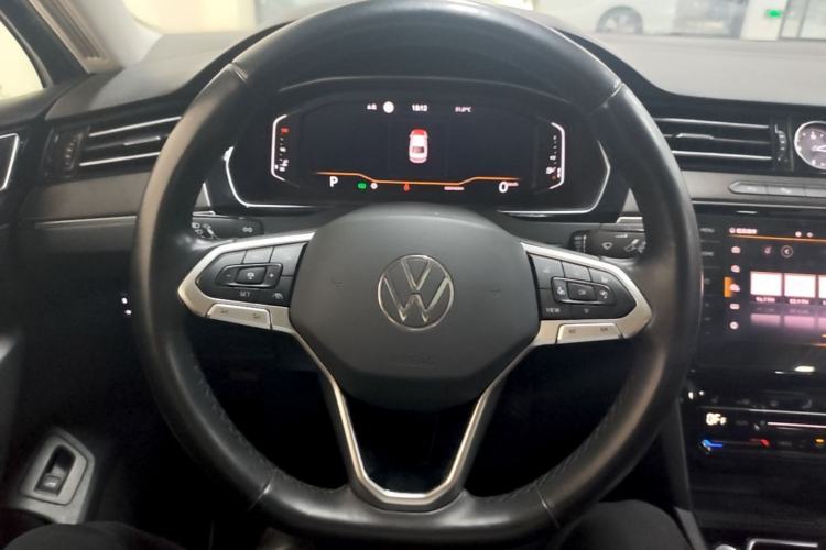 Used Volkswagen Magotan 2020 380TSI DSG Luxury Version Steering Wheel