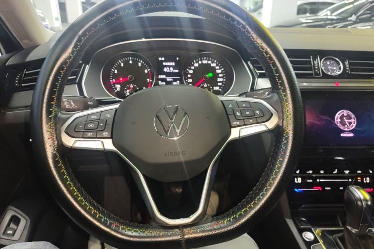 Used Volkswagen Magotan 2020 330TSI DSG Leading Model Steering Wheel