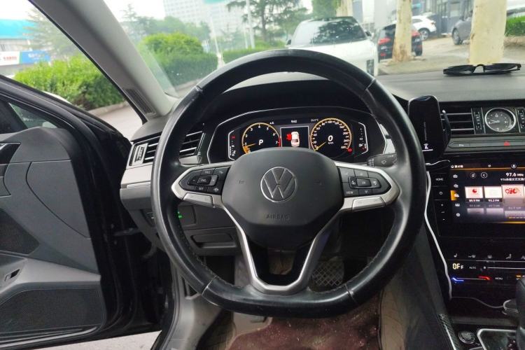 Used Volkswagen Magotan 2020 330TSI DSG Luxury Edition Steering Wheel