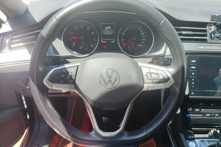 Used Volkswagen Magotan 2020 330TSI DSG Luxury Edition Steering Wheel