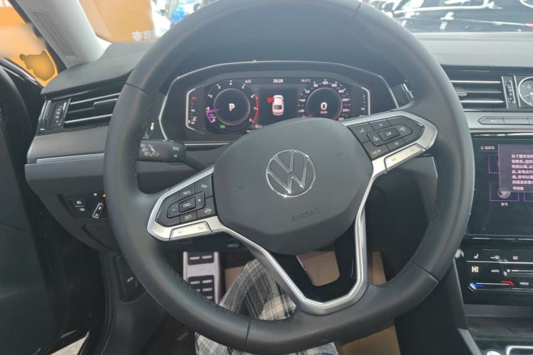 Used Volkswagen Magotan 2020 330TSI DSG Luxury Edition Steering Wheel