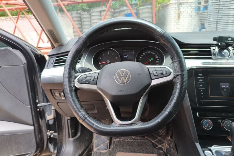Used Volkswagen Magotan 2020 280TSI DSG Comfort Edition Steering Wheel