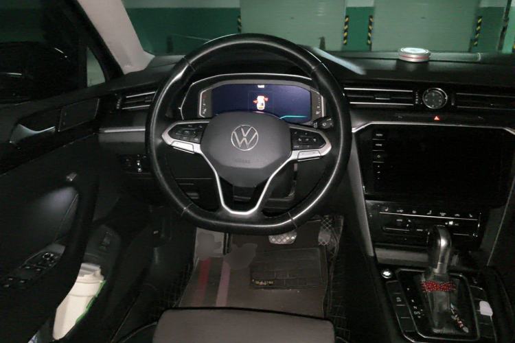 Used Volkswagen Magotan 2020 330TSI DSG Luxury Edition Steering Wheel