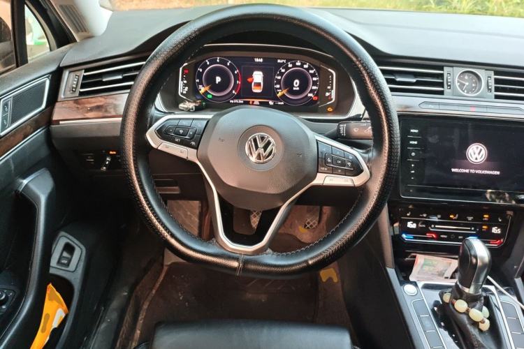 Used Volkswagen Magotan 2020 280TSI DSG Comfort Edition Steering Wheel