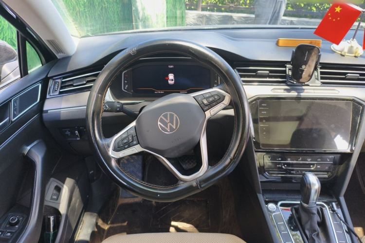 Used Volkswagen Magotan 2020 330TSI DSG Luxury Edition Steering Wheel
