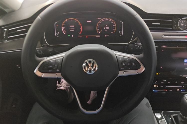 Used Volkswagen Magotan 2020 330TSI DSG Luxury Edition Steering Wheel
