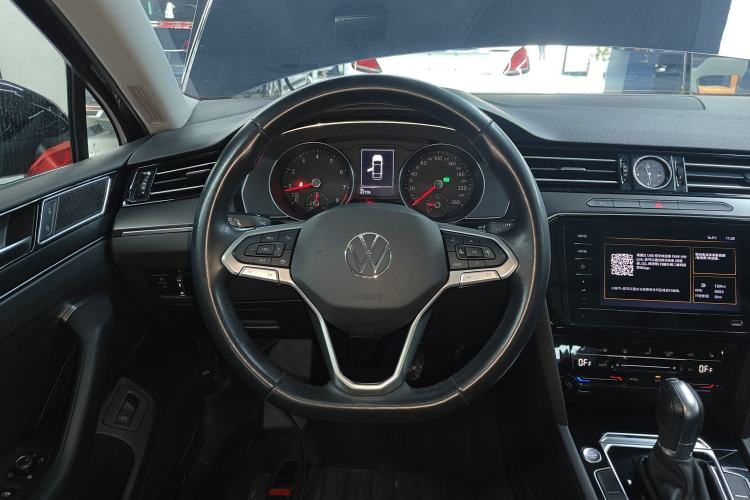Used Volkswagen Magotan 2020 330TSI DSG Leading Model Steering Wheel