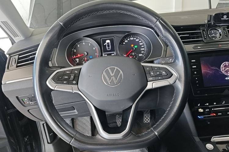 Used Volkswagen Magotan 2020 330TSI DSG Leading Model Steering Wheel
