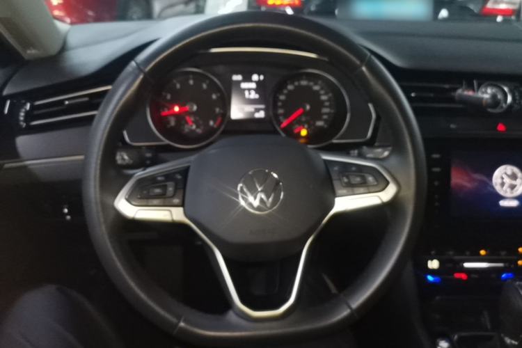 Used Volkswagen Magotan 2020 330TSI DSG Leading Model Steering Wheel