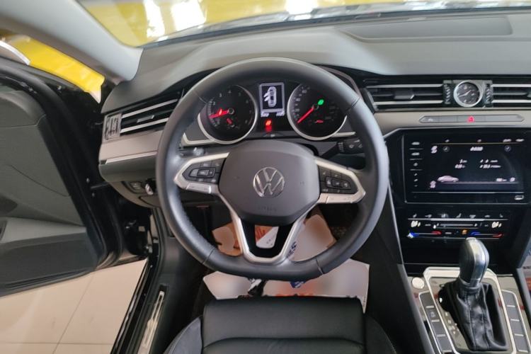 Used Volkswagen Magotan 2020 330TSI DSG Leading Model Steering Wheel