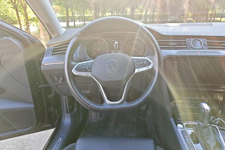 Used Volkswagen Magotan 2020 330TSI DSG Leading Model Steering Wheel