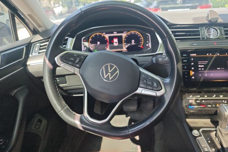 Used Volkswagen Magotan 2020 330TSI DSG Luxury Edition Steering Wheel