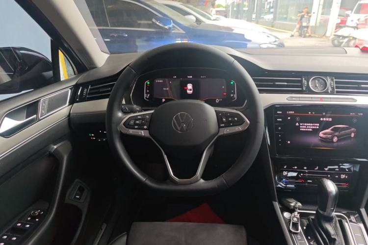 Used Volkswagen Magotan 2020 330TSI DSG Leading Model Steering Wheel