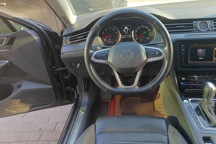 Used Volkswagen Magotan 2020 330TSI DSG Leading Model Steering Wheel