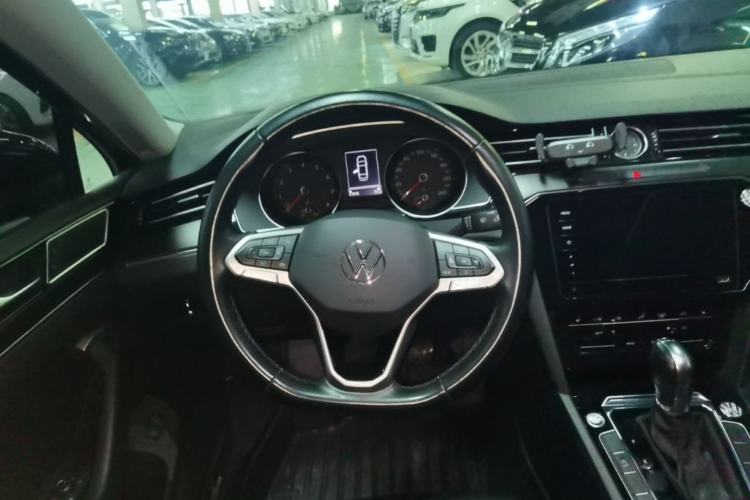 Used Volkswagen Magotan 2020 330TSI DSG Leading Model Steering Wheel