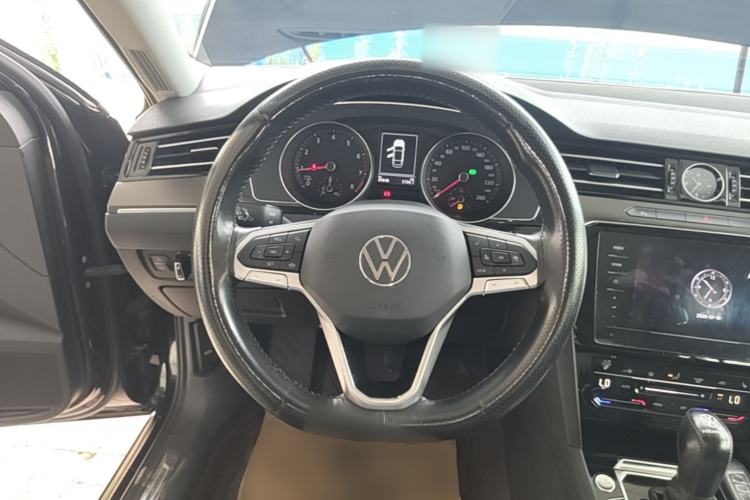 Used Volkswagen Magotan 2020 330TSI DSG Leading Model Steering Wheel