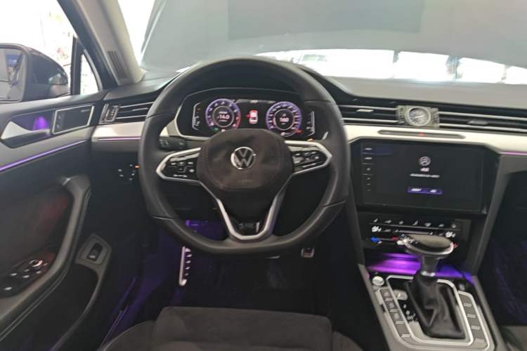 Used Volkswagen Magotan 2020 330TSI DSG Luxury Edition Steering Wheel