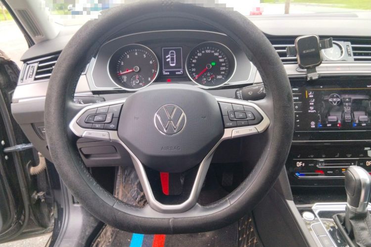 Used Volkswagen Magotan 2020 330TSI DSG Leading Model Steering Wheel