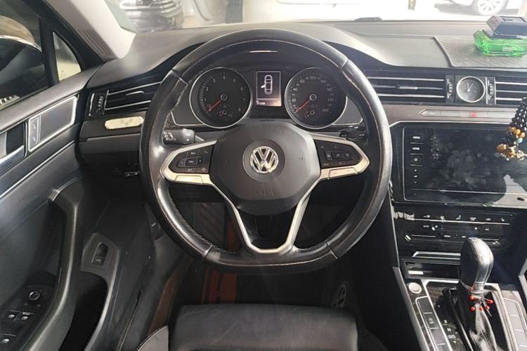 Used Volkswagen Magotan 2020 330TSI DSG Leading Model Steering Wheel