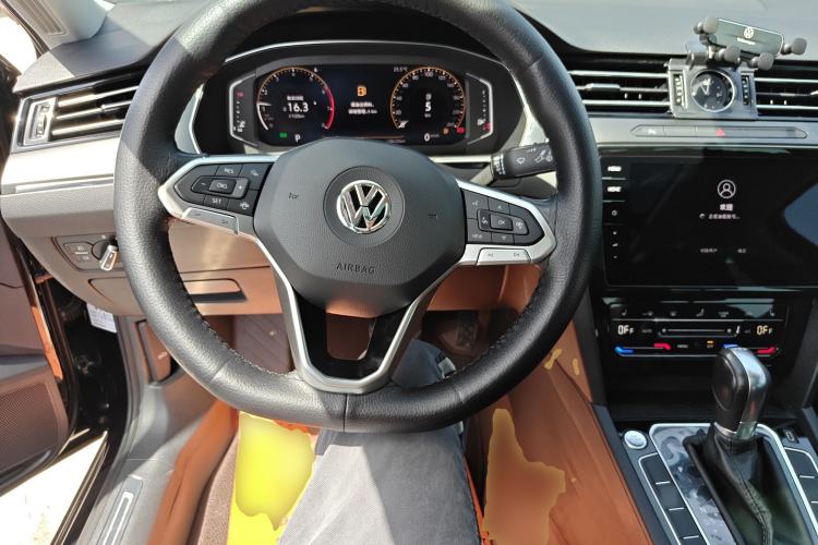Used Volkswagen Magotan 2020 330TSI DSG Luxury Edition Steering Wheel