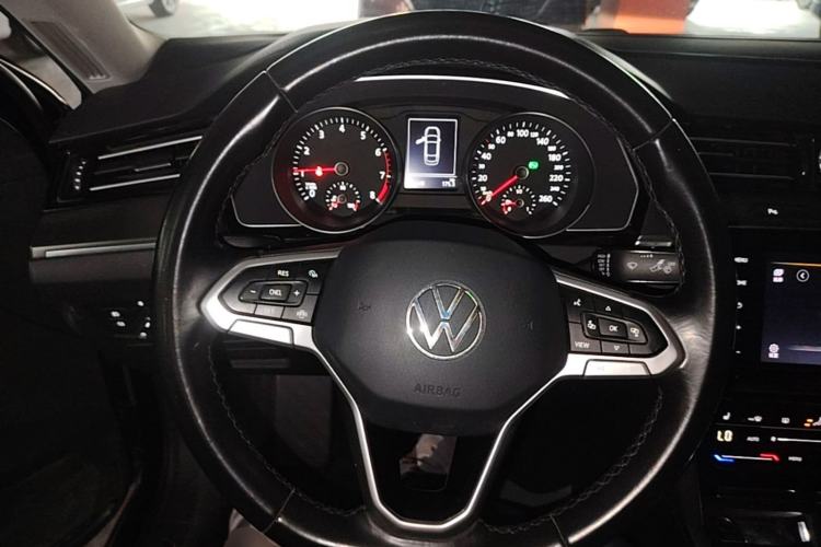 Used Volkswagen Magotan 2020 330TSI DSG Leading Model Steering Wheel