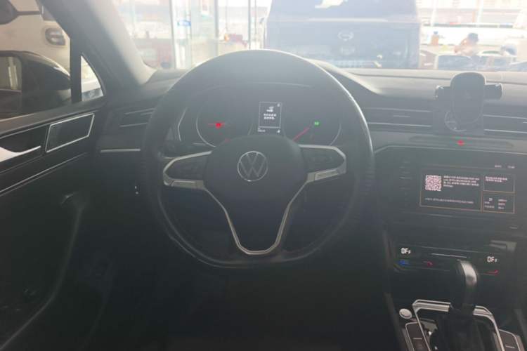 Used Volkswagen Magotan 2020 330TSI DSG Leading Model Steering Wheel