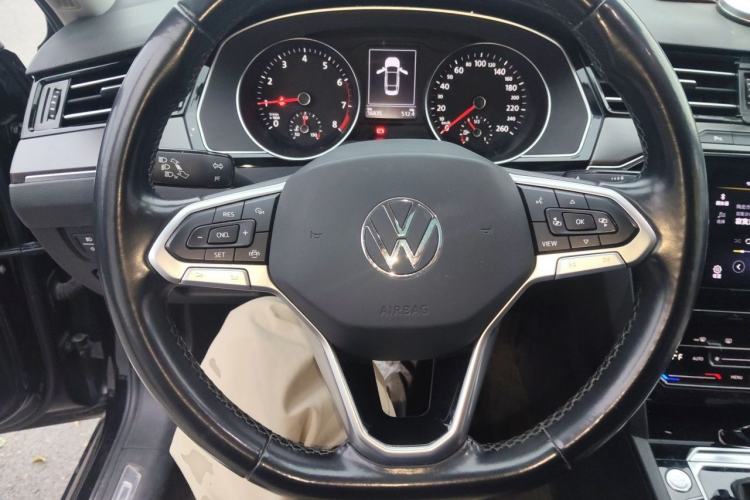 Used Volkswagen Magotan 2020 330TSI DSG Leading Model Steering Wheel