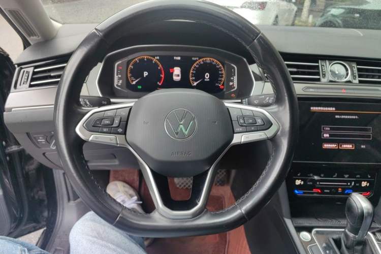 Used Volkswagen Magotan 2020 330TSI DSG Luxury Edition Steering Wheel