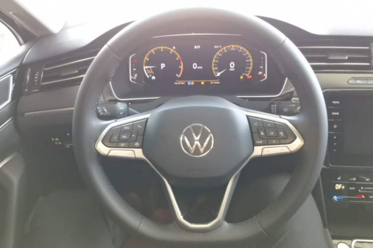 Used Volkswagen Magotan 2020 330TSI DSG Luxury Edition Steering Wheel