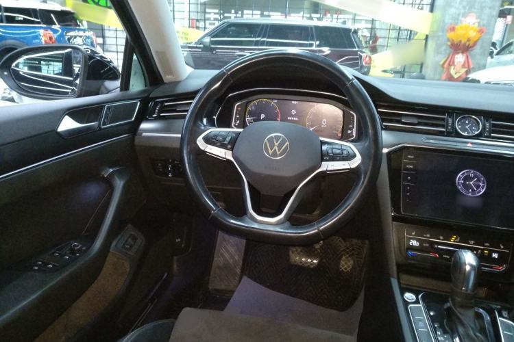 Used Volkswagen Magotan 2020 330TSI DSG Luxury Edition Steering Wheel