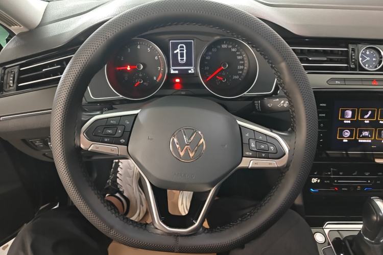 Used Volkswagen Magotan 2020 330TSI DSG Leading Model Steering Wheel