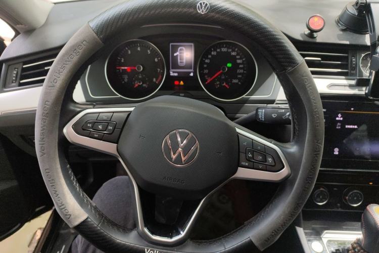 Used Volkswagen Magotan 2020 280TSI DSG Comfort Edition Steering Wheel