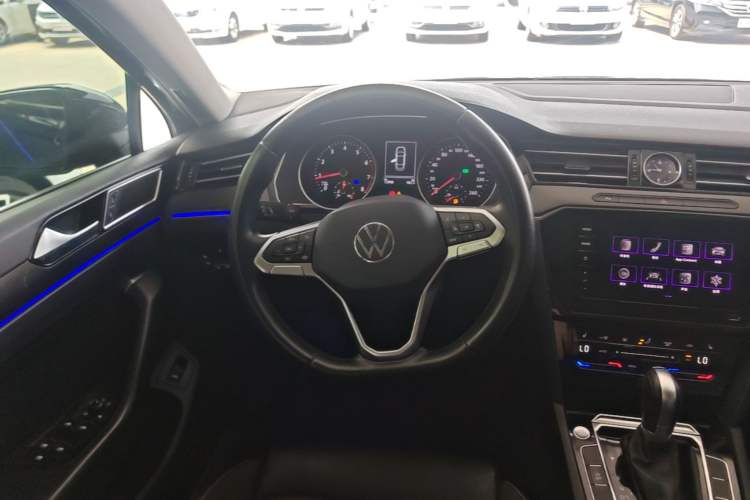 Used Volkswagen Magotan 2020 330TSI DSG Leading Model Steering Wheel
