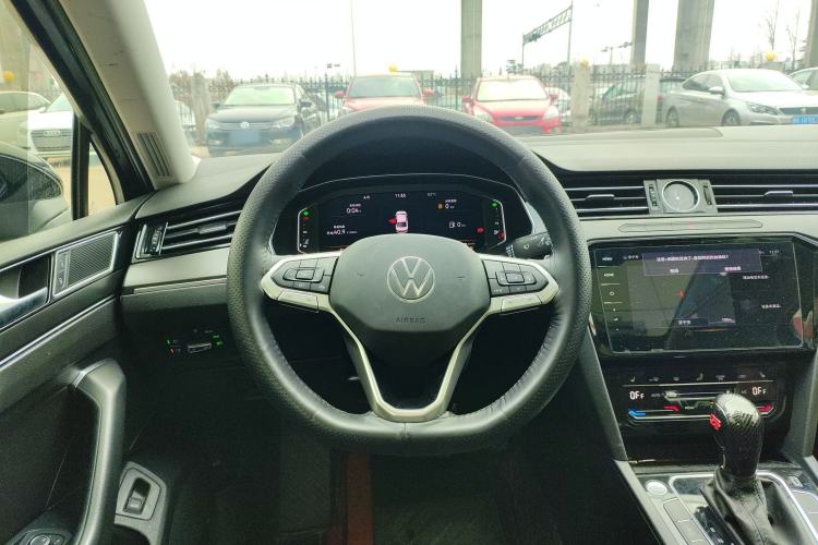 Used Volkswagen Magotan 2020 330TSI DSG Luxury Edition Steering Wheel