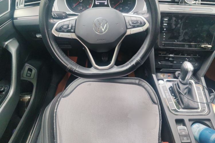 Used Volkswagen Magotan 2020 330TSI DSG Leading Model Steering Wheel