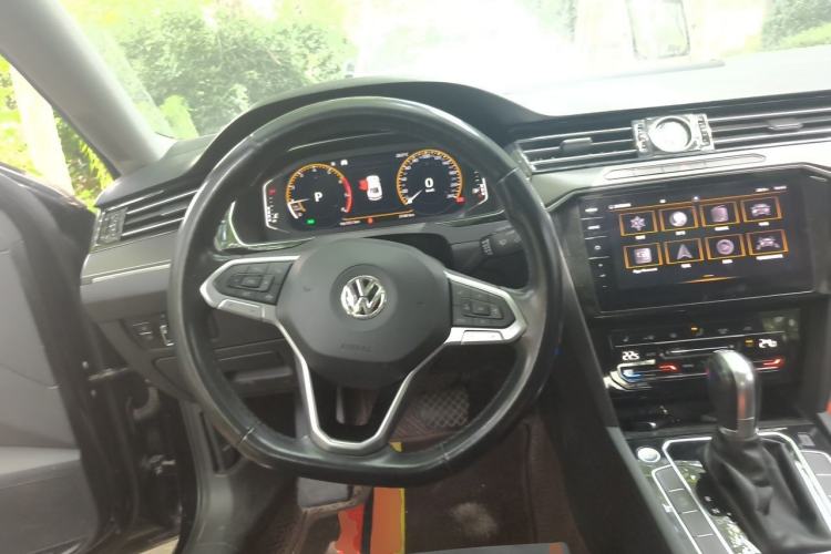 Used Volkswagen Magotan 2020 330TSI DSG Luxury Edition Steering Wheel